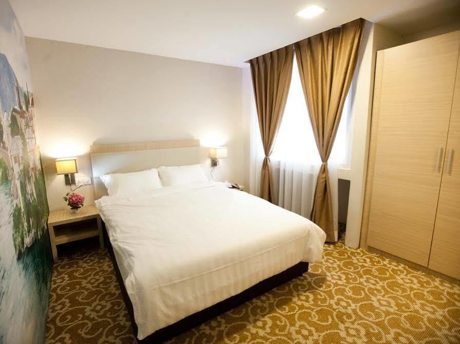 Pingsa Hotel Jelutong Esterno foto